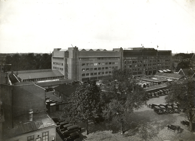 807349 Gezicht op het Vredenburg te Utrecht, tijdens de 23ste Jaarbeurs.
